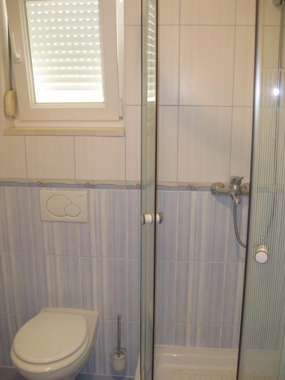 Apartment Agata トロギール 部屋 写真